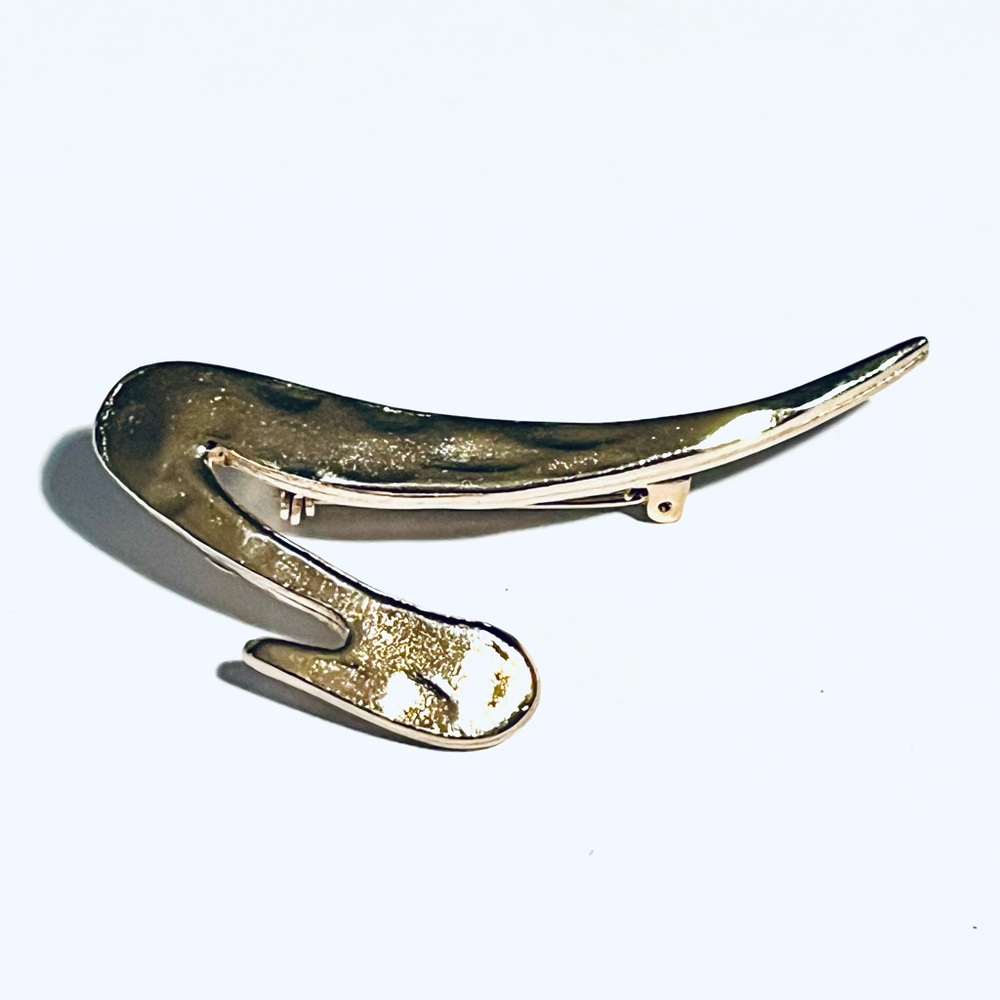 Sleek Sculptural Gold Tone Brooch